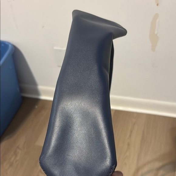 Michael Kors Black Tote Bag - Picture 4 of 4